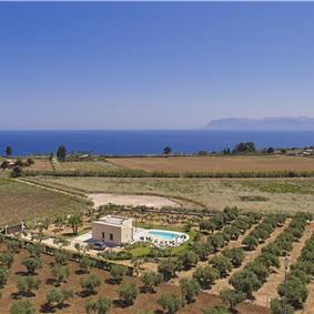 3 bedroom villa with pool near Scopollo, sleeps 6